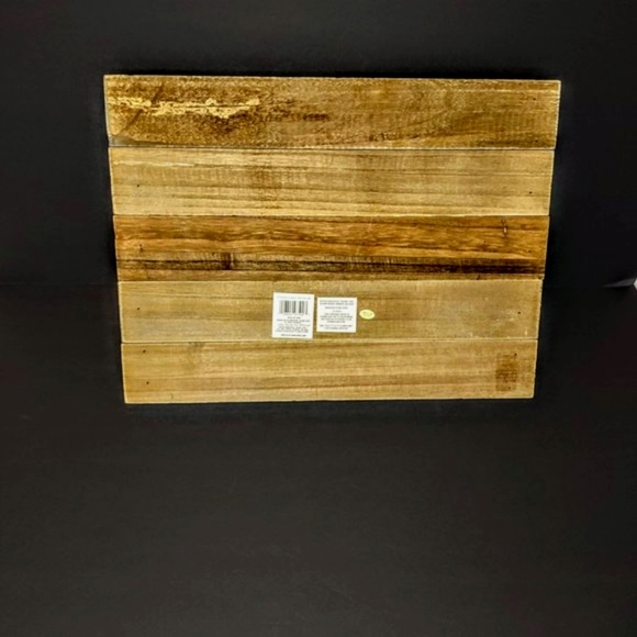 Rustic Living Chicken Themed Wood Serving Tray 🐓 - Picture 3 of 12